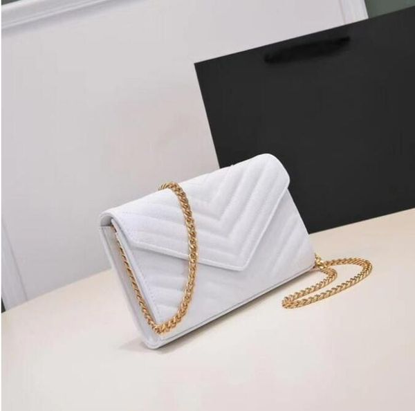 luxury designer crossbody bag, women's leather bag, women's fashionable leather bag, high-quality version, elegant and fashionable
luxury designer crossbody bag, women's leather bag, women's fashionable leather bag, high-quality version, elegant and fashionable