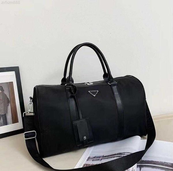 new fashion travel bags nylon handbags large capacity holdall carry on luggages duffel luxury men luggage gentleman commerce
new fashion travel bags nylon handbags large capacity holdall carry on luggages duffel luxury men luggage gentleman commerce