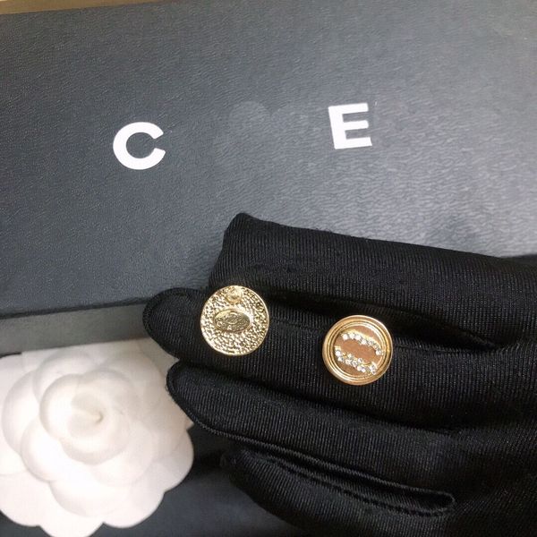 romantic brand earrings fashion new style jewelry 18k gold plated diamond stud earrings 2023j gift ewelry wholesale, Golden;silver
romantic brand earrings fashion new style jewelry 18k gold plated diamond stud earrings 2023j gift ewelry wholesale, Golden;silver