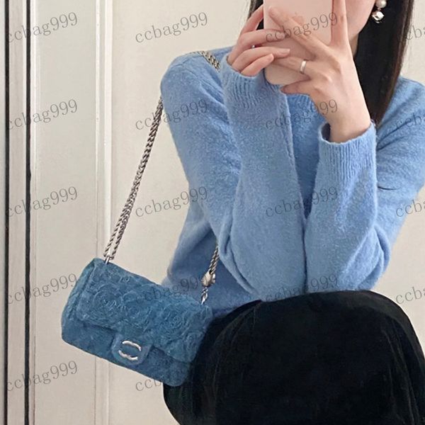 designer womens mini shoulder bag camellia denim bag silver chain with adjustable love buckle crossbody bag tote girl bags street casual bag
designer womens mini shoulder bag camellia denim bag silver chain with adjustable love buckle crossbody bag tote girl bags street casual bag