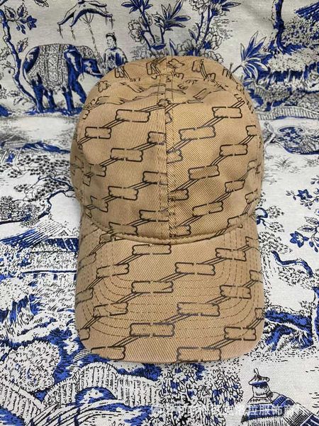 ball caps designer ~classic correct letter print baseball cap high-end trend sunscreen red matching couple hat for men and women, Blue;gray
ball caps designer ~classic correct letter print baseball cap high-end trend sunscreen red matching couple hat for men and women, Blue;gray