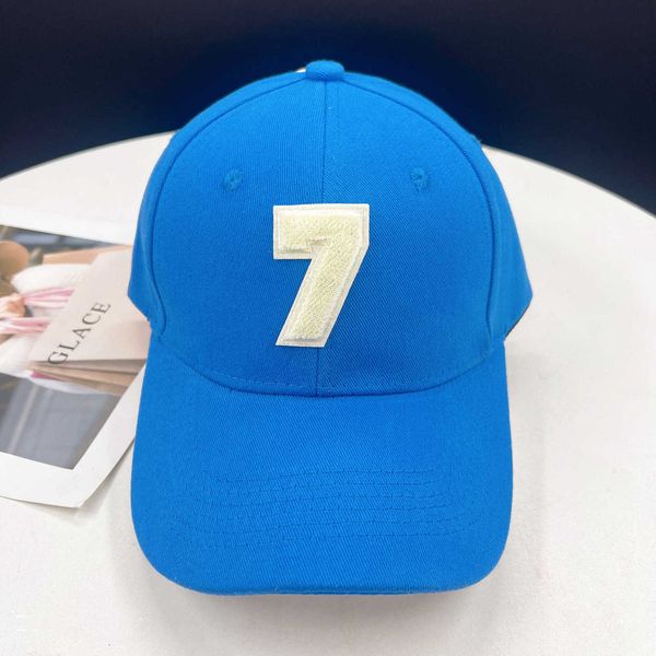 fashion designer baseball cap luxury women's new hat labeling in spring and autumn hardkorean fashion couple sunscreen, Blue;gray
fashion designer baseball cap luxury women's new hat labeling in spring and autumn hardkorean fashion couple sunscreen, Blue;gray