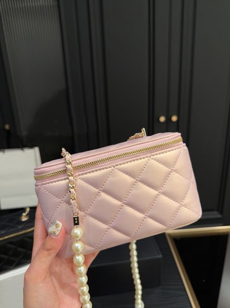 tz lady pearl strap box bag sheepskin crossbody clutch bags fashion lipstick makeup bag women designers toiletry travel pouch ladies zipper
tz lady pearl strap box bag sheepskin crossbody clutch bags fashion lipstick makeup bag women designers toiletry travel pouch ladies zipper
