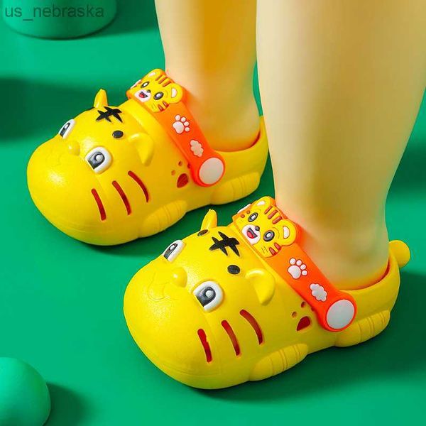 baby slippers cartoon tiger toddler boy slide shoes summer outdoor infant girls slippers 03 year kids nonslip sandals l230518
baby slippers cartoon tiger toddler boy slide shoes summer outdoor infant girls slippers 03 year kids nonslip sandals l230518