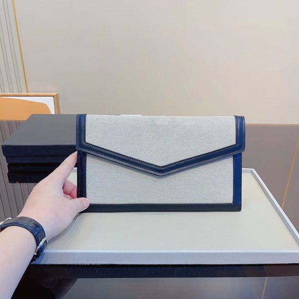 new canvas clutch urban white-collar wind burst style color matching unique color low-key texture envelope bag
new canvas clutch urban white-collar wind burst style color matching unique color low-key texture envelope bag