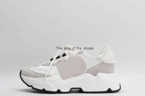 with box casual shoe dg designe womens running shoes black cat 5862 platform luxury women men for leather tracks sneaker trainer trainers tr
with box casual shoe dg designe womens running shoes black cat 5862 platform luxury women men for leather tracks sneaker trainer trainers tr