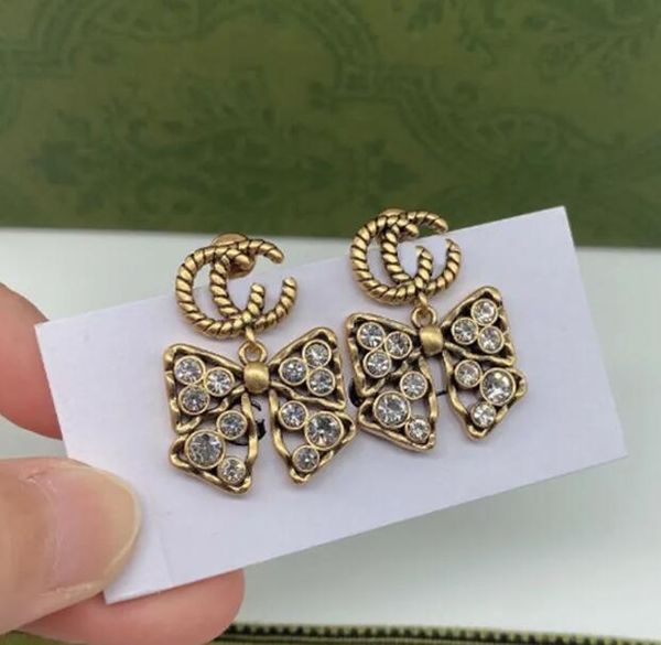 luxury brand designers letters stud flower geometric famous women round crystal rhinestone pearl earring wedding party jewerlry, Golden;silver
luxury brand designers letters stud flower geometric famous women round crystal rhinestone pearl earring wedding party jewerlry, Golden;silver