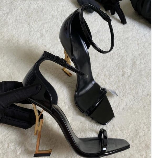 classic summer women's shoes high-heeled sandals fashion beach thick-soled dress shoes letters ladies sandals genuine leather high-heel, Black
classic summer women's shoes high-heeled sandals fashion beach thick-soled dress shoes letters ladies sandals genuine leather high-heel, Black