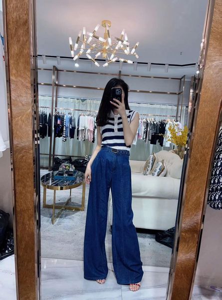 Jeans Womens High Street Designer Trouser Legs Open Fork Tight Capris Embroidery Printing Denim Trousers Warm Slimming Jean Pants Fashion Brand Women Clothing C4, Blue
Jeans Womens High Street Designer Trouser Legs Open Fork Tight Capris Embroidery Printing Denim Trousers Warm Slimming Jean Pants Fashion Brand Women Clothing C4, Blue