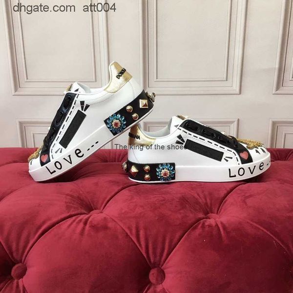 2023 diamond sneakers luxury diamond shoes men women casual shoes fashion luxury shoes leather sneaker wholesale size35-45 dg gabana, Black
2023 diamond sneakers luxury diamond shoes men women casual shoes fashion luxury shoes leather sneaker wholesale size35-45 dg gabana, Black