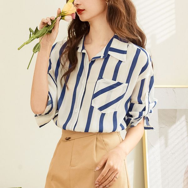 striped thin shirt for women's 2023 summer new korean version loose commuting niche cardigan long sleeved shirt, White
striped thin shirt for women's 2023 summer new korean version loose commuting niche cardigan long sleeved shirt, White