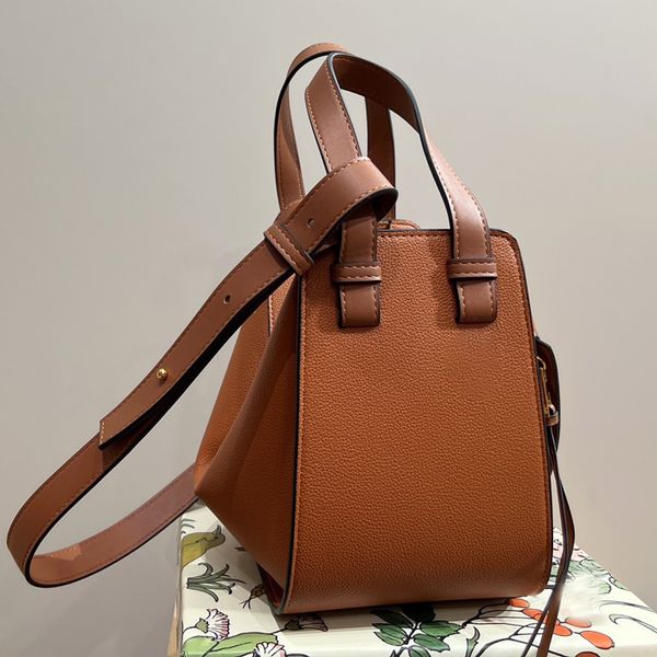 designer tote bag women leather shoulder bag handbags with strap high capacity composite shopping bags crossbody multicolour
designer tote bag women leather shoulder bag handbags with strap high capacity composite shopping bags crossbody multicolour