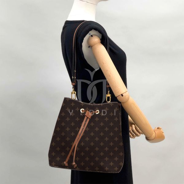 designer bag ladies drawstring bucket bag classic shoulder bag adjustable shoulder strap design crossbody bag
designer bag ladies drawstring bucket bag classic shoulder bag adjustable shoulder strap design crossbody bag