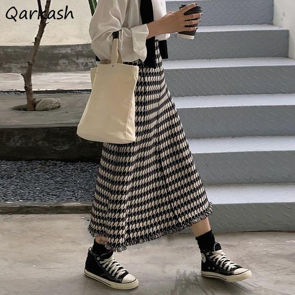 dresses houndstooth skirts women high waist classic fashion korean style chic females retro elegant plaid skirt aline tassel knitting, Black;gray
dresses houndstooth skirts women high waist classic fashion korean style chic females retro elegant plaid skirt aline tassel knitting, Black;gray