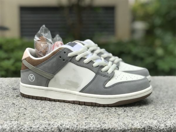sb dnks low basketball shoes yuto horigome white grey feather designer shoes sneakers with original box
sb dnks low basketball shoes yuto horigome white grey feather designer shoes sneakers with original box