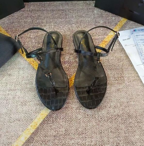 designer shoes leather women sandals flip flop flat slippers luxury brand metal buckle ladies sandals beach shoes outer home sliders slipper, Black
designer shoes leather women sandals flip flop flat slippers luxury brand metal buckle ladies sandals beach shoes outer home sliders slipper, Black