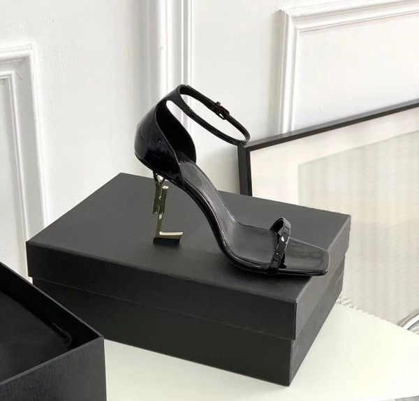 women summer ladies luxury dress shoes designer high heels patent leather gold triple black nude red women fashion sandals party wedding pum
women summer ladies luxury dress shoes designer high heels patent leather gold triple black nude red women fashion sandals party wedding pum