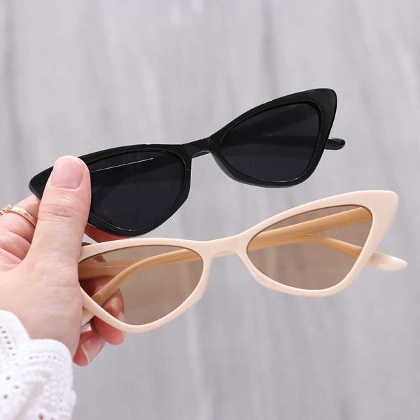 vintage cat eye sunglasses small rectangular brand glasses designer for women shades uv400, White;black
vintage cat eye sunglasses small rectangular brand glasses designer for women shades uv400, White;black