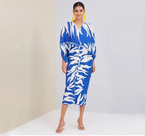 dresses pleated dress women printing color block batwing sleeves vneck three quarter sleeves dresses female 2023 spring, Black;gray
dresses pleated dress women printing color block batwing sleeves vneck three quarter sleeves dresses female 2023 spring, Black;gray