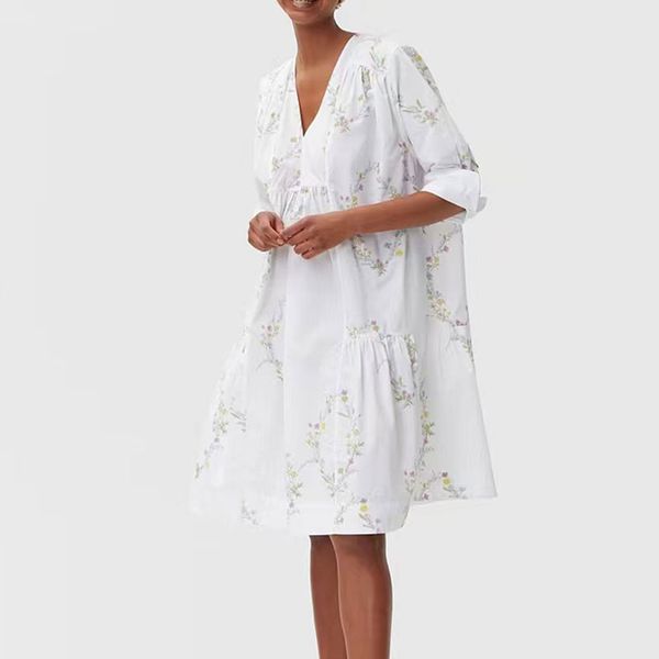 2023 designer beach dress white floral print v-neck 5/4 sleeve silhouette loose fitting dress for women, Black;gray
2023 designer beach dress white floral print v-neck 5/4 sleeve silhouette loose fitting dress for women, Black;gray