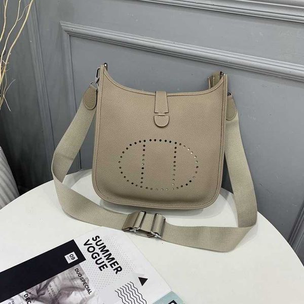 cowhide sell designer bags on the 2023 autumn and new winter h family shrunk leather togo pattern evelyn women bag messenger small real
cowhide sell designer bags on the 2023 autumn and new winter h family shrunk leather togo pattern evelyn women bag messenger small real