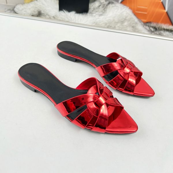 luxury designer slippers beach classic flat brand shoes sandals summer lady patent leather flip-flops 35-42-43-44 with box, Black
luxury designer slippers beach classic flat brand shoes sandals summer lady patent leather flip-flops 35-42-43-44 with box, Black