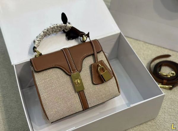 designer bag luxury bag new ce new tote bag retro small square bag senior fashion small and exquisite shoulder female bag
designer bag luxury bag new ce new tote bag retro small square bag senior fashion small and exquisite shoulder female bag
