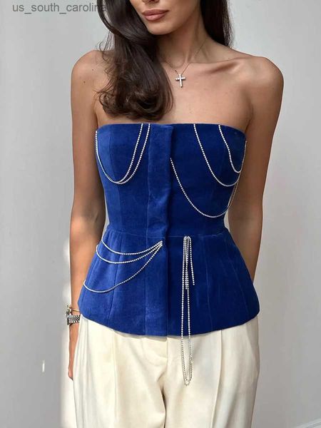 camis new fashion women vest strapless metal chain solid color casual party street summer wrapped shirt club street style s l l230522, White
camis new fashion women vest strapless metal chain solid color casual party street summer wrapped shirt club street style s l l230522, White