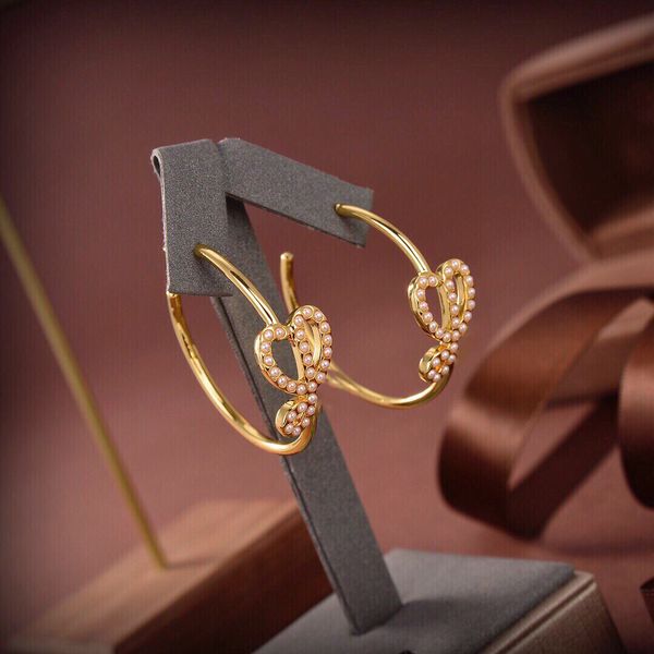 loews designer earrings designer plated 18k gold stud brand high-quality valentine's day loewe wedding gift, Golden;silver
loews designer earrings designer plated 18k gold stud brand high-quality valentine's day loewe wedding gift, Golden;silver