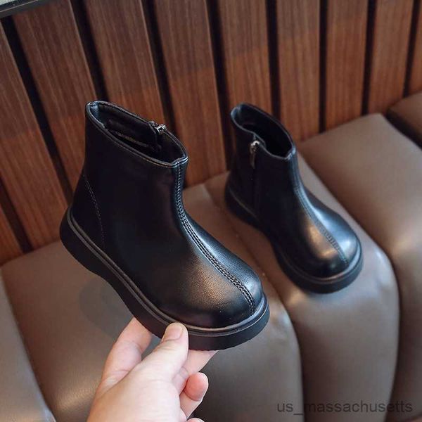 sneakers simple children leather small boots with soft soles and anti-skid girls classic solid color boys shoes autumn 2023, Black;red
sneakers simple children leather small boots with soft soles and anti-skid girls classic solid color boys shoes autumn 2023, Black;red
