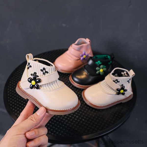 sneakers appliques baby winter boots for girls low heel patchwork cotton shoes girl embroider toddler outdoor walking shoes child, Black;red
sneakers appliques baby winter boots for girls low heel patchwork cotton shoes girl embroider toddler outdoor walking shoes child, Black;red