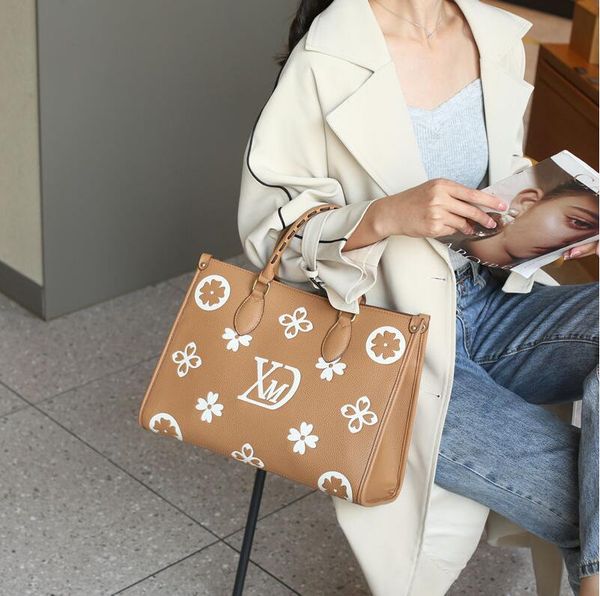 fashion accessories designer the pra bags women handbags purses leather fashion shoulder bags wallet
fashion accessories designer the pra bags women handbags purses leather fashion shoulder bags wallet