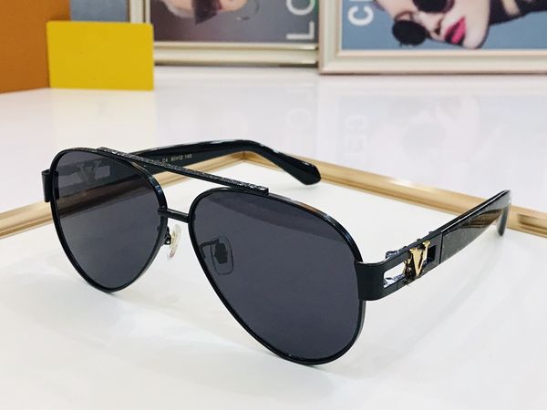 luxury designer sunglasses sell new fashionable circular glasses for men's sunglasses for women's multifunctional style with gift, White;black
luxury designer sunglasses sell new fashionable circular glasses for men's sunglasses for women's multifunctional style with gift, White;black