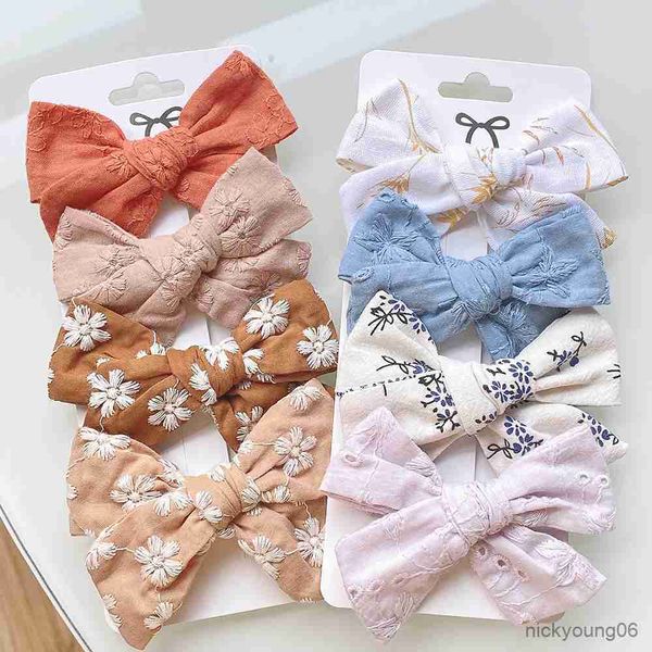 hair accessories 4pcs/set sweet print bowknot clips for cute baby girls cotton bows hairpin barrette new headwear kids gift, Slivery;white
hair accessories 4pcs/set sweet print bowknot clips for cute baby girls cotton bows hairpin barrette new headwear kids gift, Slivery;white
