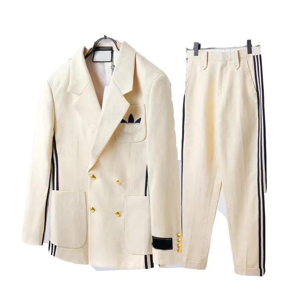2023 designer mens suits blazers western-style clothes classical embroidery letter print coats men cooperation coat slim fit casual geometry, White;black
2023 designer mens suits blazers western-style clothes classical embroidery letter print coats men cooperation coat slim fit casual geometry, White;black