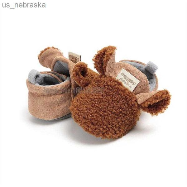brand toddler newborn baby crawling boy girl lamb slippers prewalker trainers fur winter animal ears first walker baby shoes l230518
brand toddler newborn baby crawling boy girl lamb slippers prewalker trainers fur winter animal ears first walker baby shoes l230518