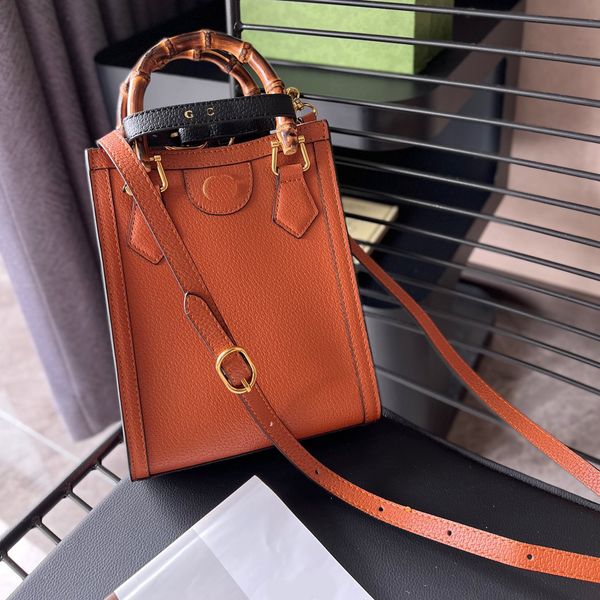 bamboo bag designer brand bags 2023 totes crossbody luxurys handbags fashion shoulder bag lady women letter purse phone wallet canvas
bamboo bag designer brand bags 2023 totes crossbody luxurys handbags fashion shoulder bag lady women letter purse phone wallet canvas