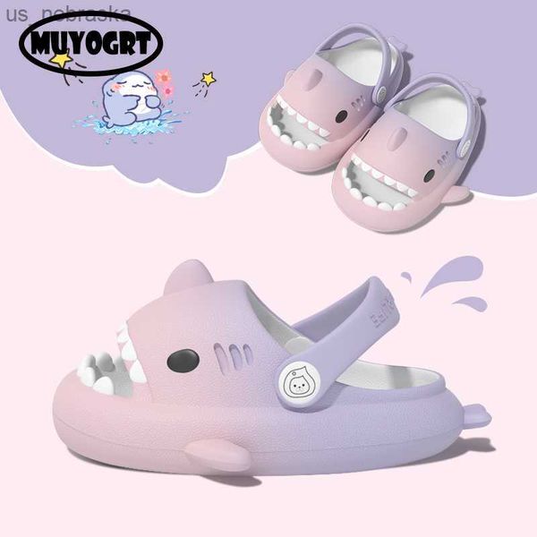 summer gradient children slippers thick sole shark sandals children nonslip soft bottom baby kids shark slides home beach shoes l230518
summer gradient children slippers thick sole shark sandals children nonslip soft bottom baby kids shark slides home beach shoes l230518