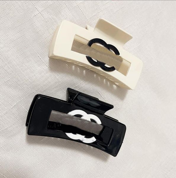 elegant designer hair clips letter hairpins barrette headwear for classic women versatile leisure hairclips fashion black shark hairpin hair, Golden;silver
elegant designer hair clips letter hairpins barrette headwear for classic women versatile leisure hairclips fashion black shark hairpin hair, Golden;silver