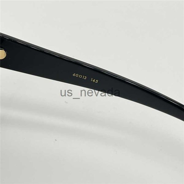 sunglasses sunglasses for women and men summer 1502 evidence style antiultraviolet retro plate square full frame eyeglasses random box j2306, White;black
sunglasses sunglasses for women and men summer 1502 evidence style antiultraviolet retro plate square full frame eyeglasses random box j2306, White;black