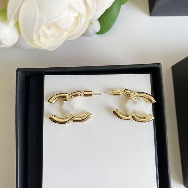 luxury brand designers letters ccity stud geometric famous women round crystal pearl pendant earring wedding party woman jewerlry 58, Golden;silver
luxury brand designers letters ccity stud geometric famous women round crystal pearl pendant earring wedding party woman jewerlry 58, Golden;silver