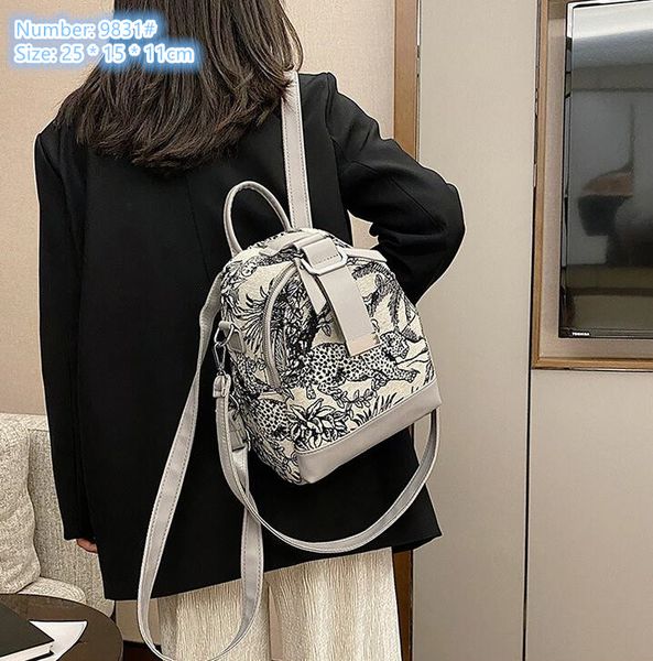 Factory wholesale ladies shoulder bag 2 colors soft and comfortable leisure canvas backpack popular printed handbag light and compact belt fashion backpacks, Black-9831#
Factory wholesale ladies shoulder bag 2 colors soft and comfortable leisure canvas backpack popular printed handbag light and compact belt fashion backpacks, Black-9831#