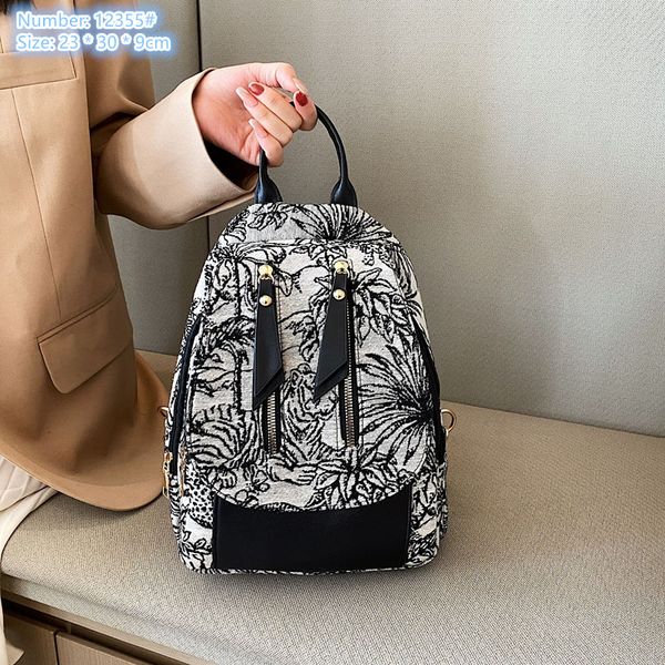 Factory wholesale ladies shoulder bags 2 elegant printed handbag lightweight wear-resistant leather travel backpack flip double zipper fashion messenger bag, Blue-single zipper-12355#
Factory wholesale ladies shoulder bags 2 elegant printed handbag lightweight wear-resistant leather travel backpack flip double zipper fashion messenger bag, Blue-single zipper-12355#