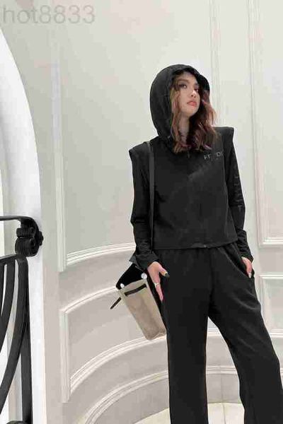 women's tracksuits designer 23 spring/summer new mesh air speed dry hoodie sporty style casual fashion slim micro flare pants set for w, Gray
women's tracksuits designer 23 spring/summer new mesh air speed dry hoodie sporty style casual fashion slim micro flare pants set for w, Gray