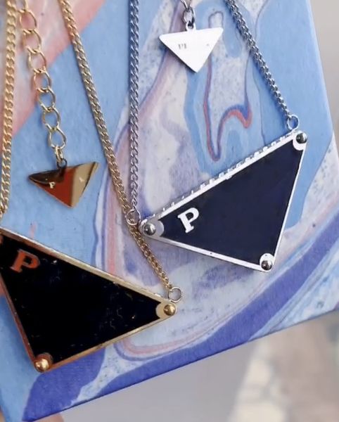 luxury women diamond tri-angle design gold silver pendant necklace elegant love 18k 316l stainless steel p logo engrave chain fashion jewelr
luxury women diamond tri-angle design gold silver pendant necklace elegant love 18k 316l stainless steel p logo engrave chain fashion jewelr