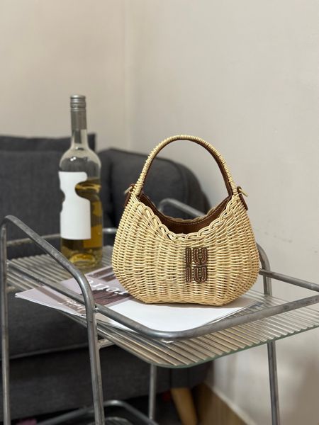 fashion miu vegetable basket woven tote handbag large capacity women's handbag leather logo designer bag id michafl_kops
fashion miu vegetable basket woven tote handbag large capacity women's handbag leather logo designer bag id michafl_kops