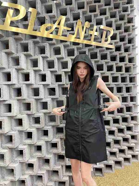 basic & casual dresses designer 2023 summer new hooded triangle zipper sleeveless dress 6tly, Black;gray
basic & casual dresses designer 2023 summer new hooded triangle zipper sleeveless dress 6tly, Black;gray