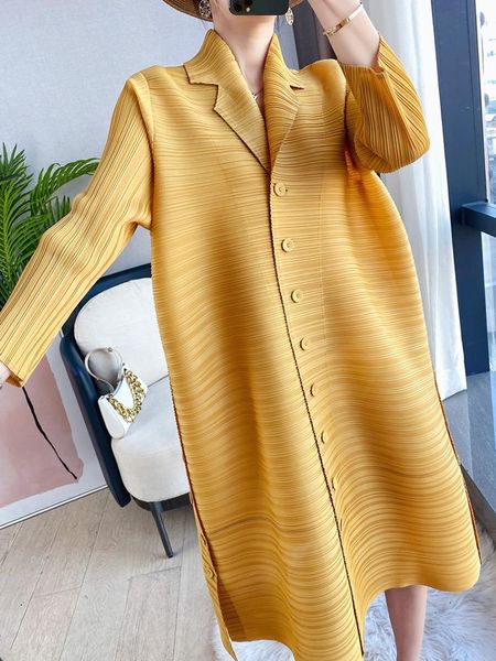 dresses miyake pleated 2022 spring loose long lapel women jacket dress fashion loose button designer aesthetic clothes, Black;gray
dresses miyake pleated 2022 spring loose long lapel women jacket dress fashion loose button designer aesthetic clothes, Black;gray