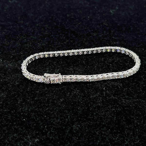 custom hip hop jewelry iced out 925 sterling silver 2mm 3mm 4mm tennis chain bracelet moissanite chain
custom hip hop jewelry iced out 925 sterling silver 2mm 3mm 4mm tennis chain bracelet moissanite chain