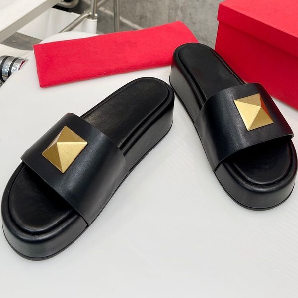 designer fashion outdoor thick sole beach slippers fashion high heel slippers leather letters women's cartoon slide show women's s, Black
designer fashion outdoor thick sole beach slippers fashion high heel slippers leather letters women's cartoon slide show women's s, Black